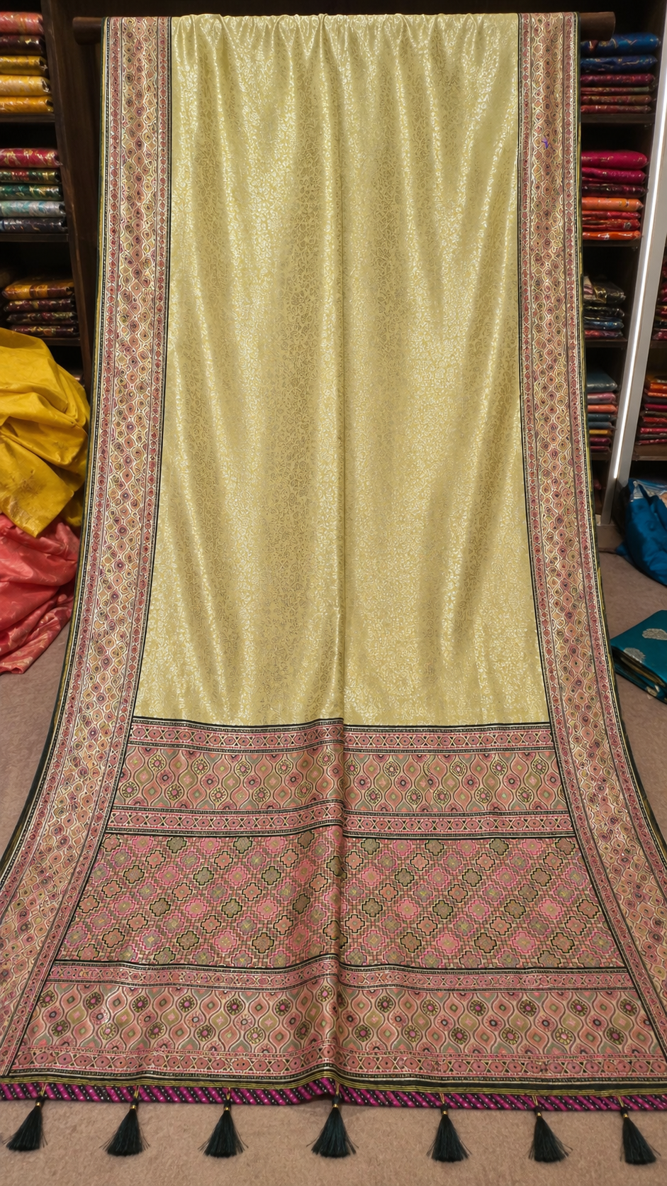 Tissu Tanchui Silk Saree