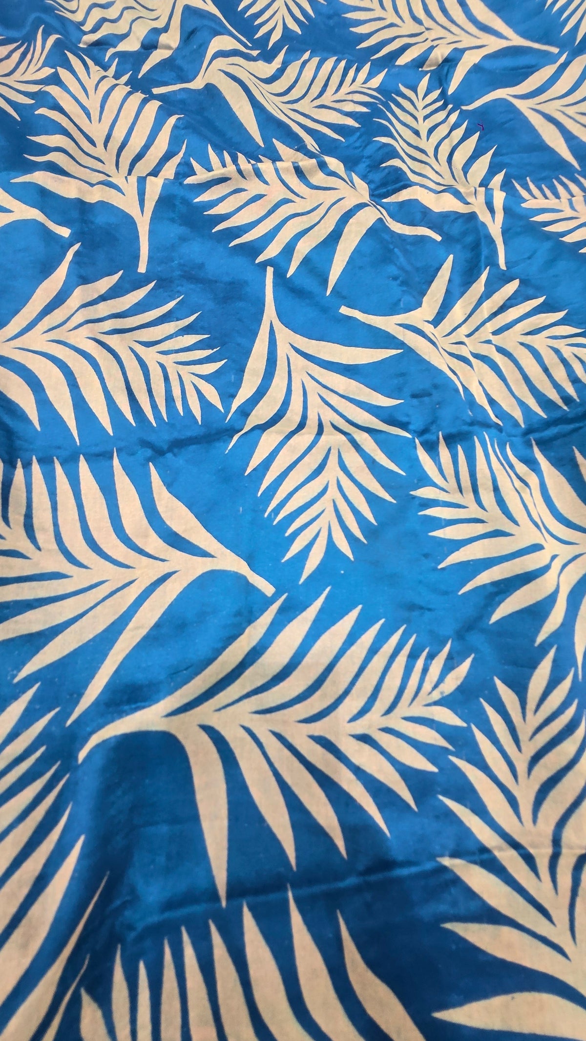 Blue Printed Chiffon Saree with Elegant Floral Leaf Print & Golden Border